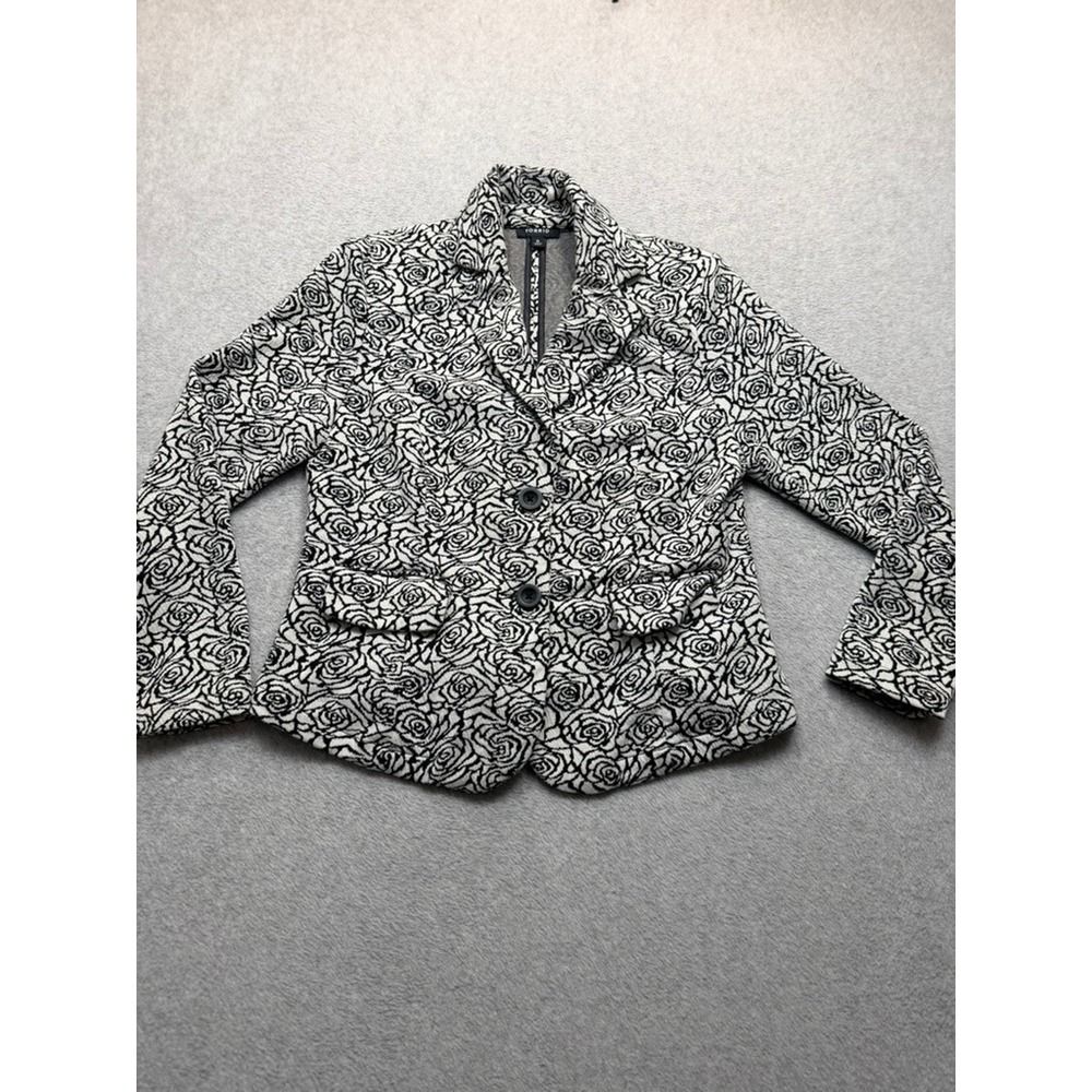Torrid Womens Blazer Jacket Size 0 Black White Rose Floral Jacquard 2 Button